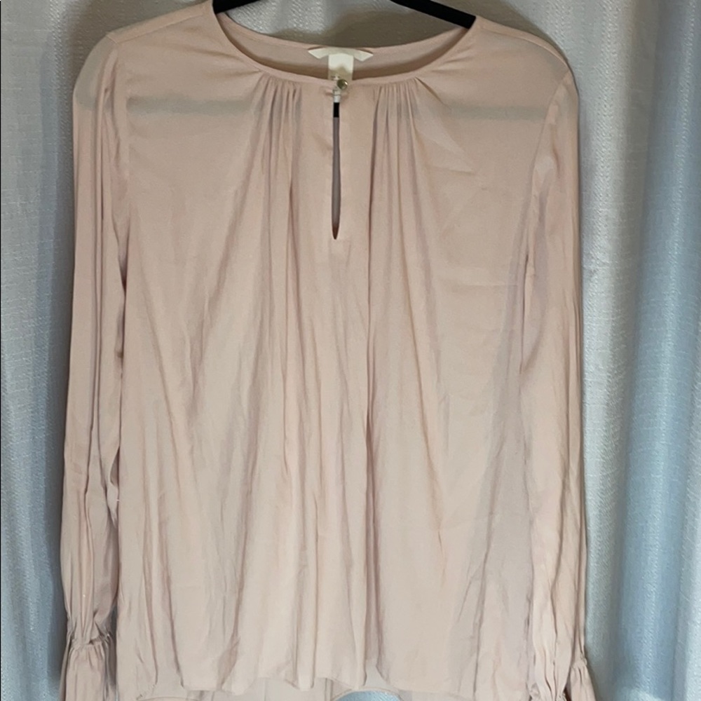 H&M ruffled sleeve top